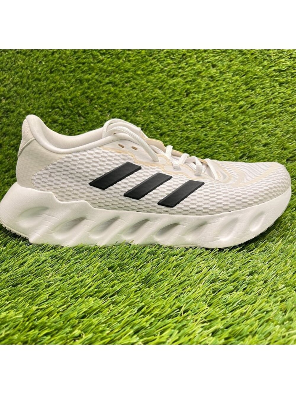 Adidas Switch Run Womens Size 9 White Black Athletic Running Shoes Sneakers